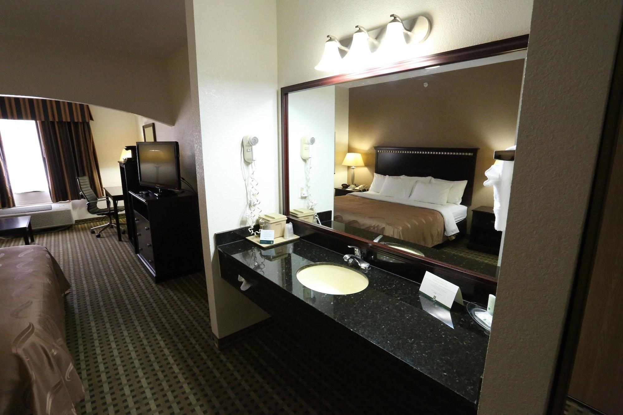 Quality Suites Burleson - Ft Worth Luaran gambar