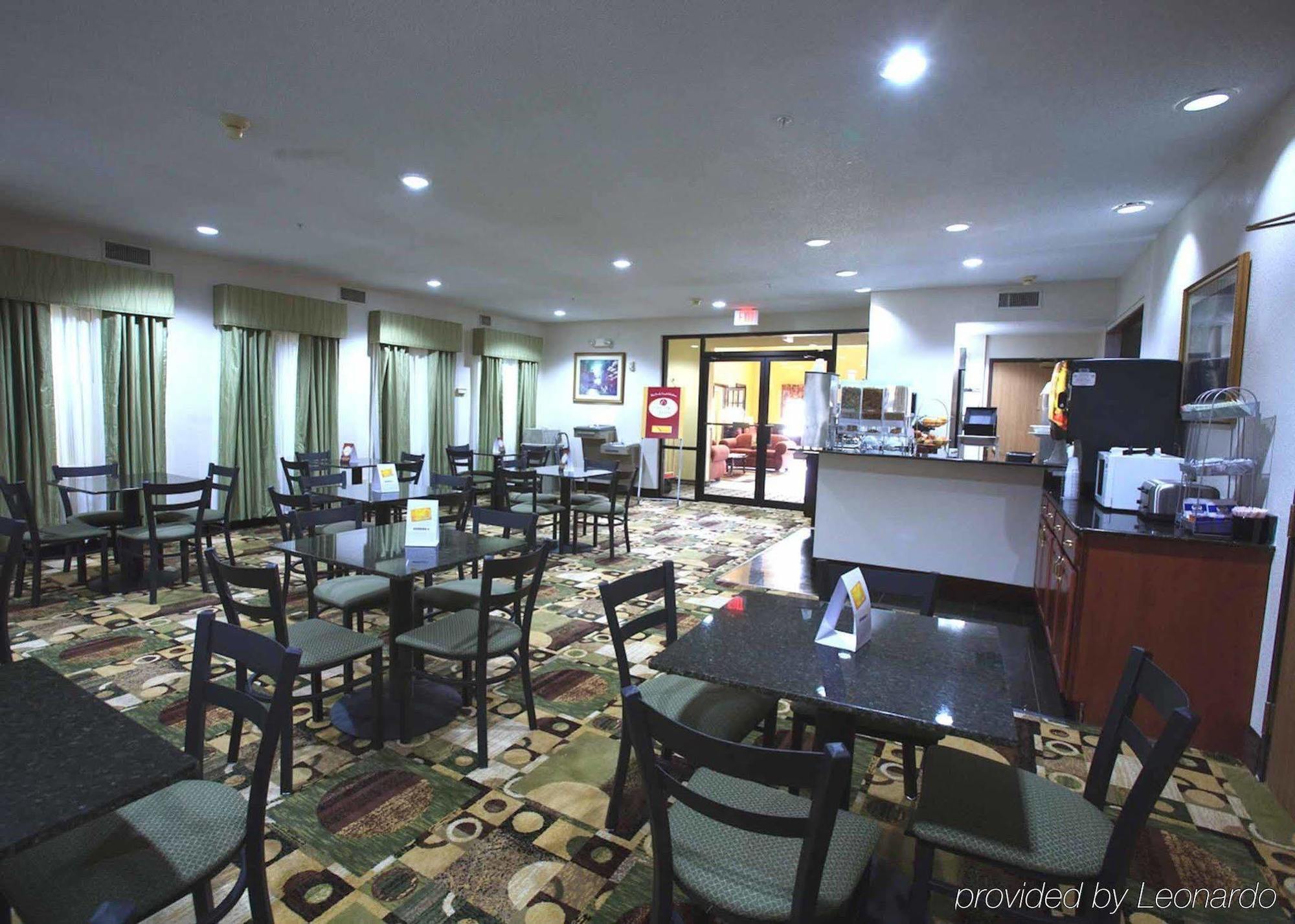 Quality Suites Burleson - Ft Worth Restoran gambar